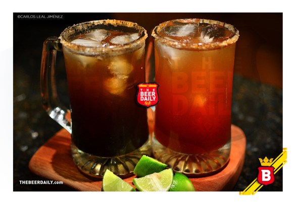 Las refrescantes Michelada Tradicional y la Michelada Tomate (no, a esta no le pusimos Clamato, por eso le llamamos así)