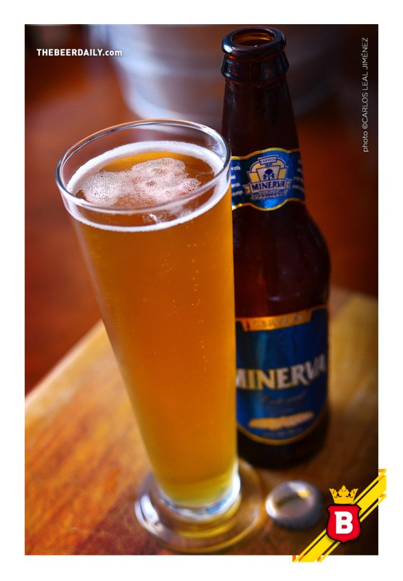 De poca espuma pero buen sabor, esta Minerva Colonial