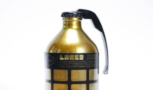Con todo y espoleta, estas 'granadas' cerveceras