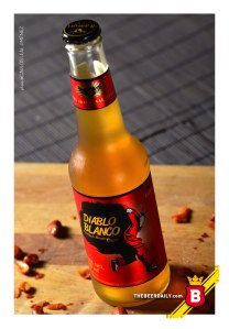 En envase claro, esta dorada "Diablo Blanco"