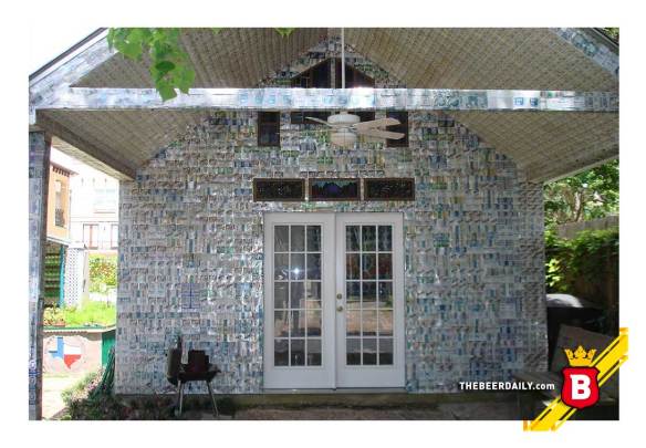 El pórtico de esta Beer Can House, en Houston. Foto © Andrew Wiseman