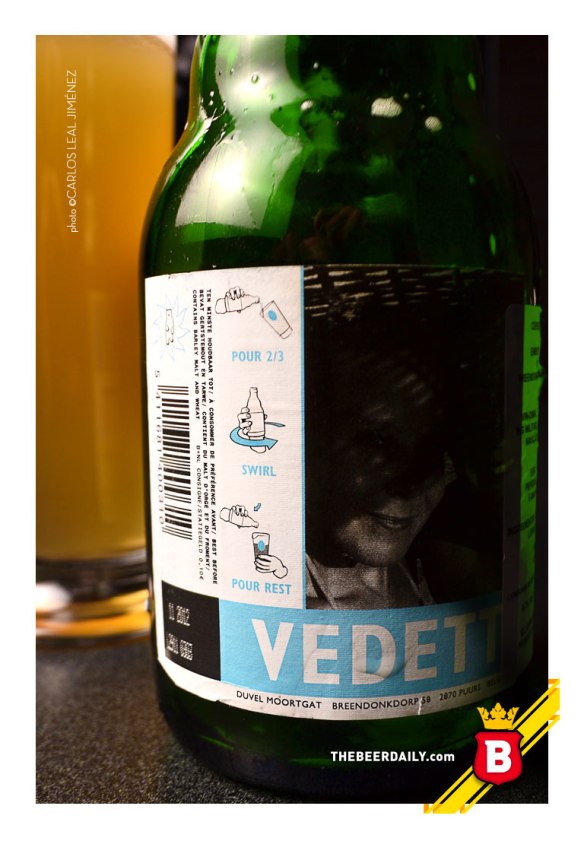 Las instrucciones para el agitado de esta Vedett Extra White